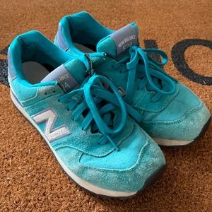 New balance women running shoes US8